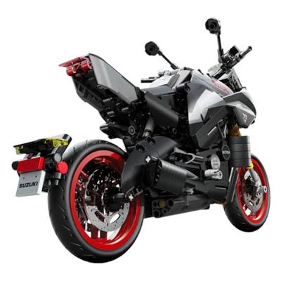 CADA Suzuki Katana motor Schaal 1:6 - 1104 onderdelen