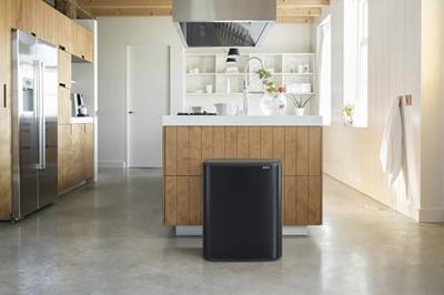 Brabantia Bo touch bin 2x30 liter matt black - thumbnail