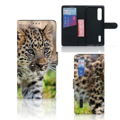 OPPO Find X2 Pro | Telefoonhoesje | Met pasjeshouder | Baby Luipaard