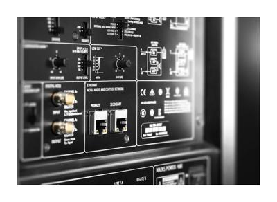 Neumann KH 750 AES67 actieve studio subwoofer Neumann KH 750 AES67 actieve studio subwoofer