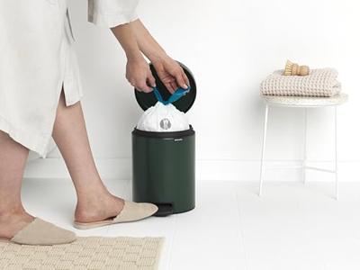 Brabantia pedaalemmer NewIcon 5 liter pine green Brabantia pedaalemmer NewIcon 5 liter pine green