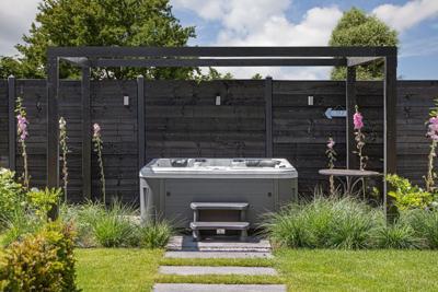 Jacuzzi Alps 212x221 cm- - Acryl Aristech USA-