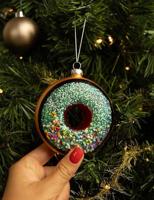 Nordic Light Kerstbal Donut Bruin/Blauw 10 cm - thumbnail