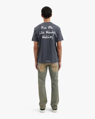 Croyez Kiss Me Like T-Shirt Heren Donkergrijs - Maat M - Kleur: Donkergrijs | Soccerfanshop