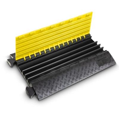 DEFENDER by Adam Hall Kabelbrug 85301 Thermoplastisch polyurethaan (TPU) Zwart, Geel Aantal kanalen: 4 870 mm Inhoud: 1 stuk(s) DEFENDER by Adam Hall Kabelbrug 85301 Thermoplastisch polyurethaan (TPU) Zwart, Geel Aantal kanalen: 4 870 mm Inhoud: 1 stuk(s)