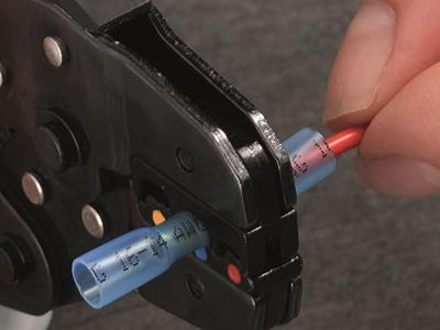 Quadrios 22C469 Stootverbinder Met krimpkous 0.3 mm² 0.5 mm² Volledig geïsoleerd Wit 1 set(s) Quadrios 22C469 Stootverbinder Met krimpkous 0.3 mm² 0.5 mm² Volledig geïsoleerd Wit 1 set(s)