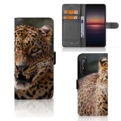 Sony Xperia 1 II | Telefoonhoesje | Met pasjeshouder | Luipaard