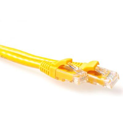 ACT Gele 7 meter U/UTP CAT6A patchkabel snagless met RJ45 connectoren