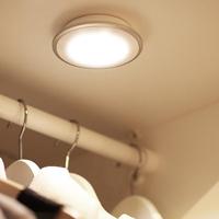 CL017 Wit licht LED druk op de lichte batterij-aangedreven slaapkamer muur nachtlampje - thumbnail