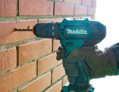 Makita HP333DSAX1 Accu klop-/schroefboormachine + accessoireset 12V Max 2.0Ah in koffer Makita HP333DSAX1 Accu klop-/schroefboormachine + accessoireset 12V Max 2.0Ah in koffer