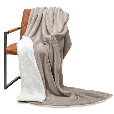 Plaid-deken Espoo taupe Coral fleece met zachte binnenzijde van sherpa 150x200cm
