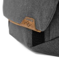 Peak Design Field Pouch charcoal V2 - thumbnail