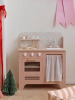 Houten keukentje met accessoires van FSC®-hout rozen - thumbnail