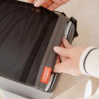 NUBY kinderzitje met 3-puntsgordel - vanaf 6 maanden - blauw gestreept - thumbnail