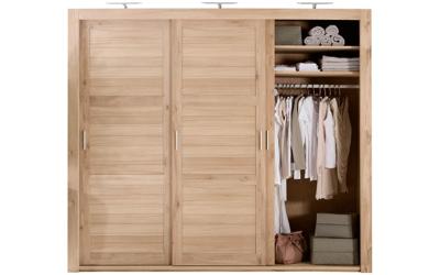 Goossens Excellent Kledingkast Duo Stripe, 248 cm breed, 223 cm hoog, 3 x 3 houtpaneel schuifdeuren Goossens Excellent Kledingkast Duo Stripe, 248 cm breed, 223 cm hoog, 3 x 3 houtpaneel schuifdeuren