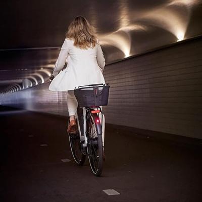 Basil cento tech fiber nordlicht mik - fietsmand - achterop - bruin