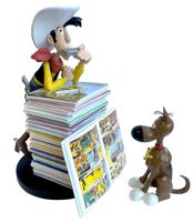 Lucky Luke: Lucky Luke and Rantanplan Stack of Comics Collector Figure - thumbnail
