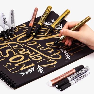 Sakura • pen-touch extra fijn zwart