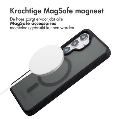Accezz Rugged Frosted MagSafe Backcover voor Samsung Galaxy S25 Telefoonhoesje Zwart