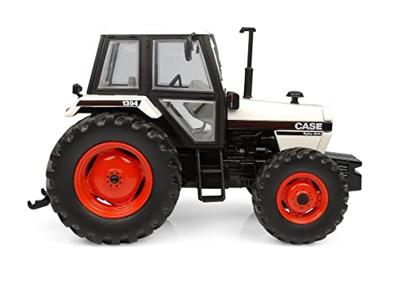 Universal Hobbies Case IH 1394WD tractor 1:32 Universal Hobbies Case IH 1394WD tractor 1:32