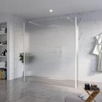 Fortifura Galeria Vrijstaande Inloopdouche - 180x200cm - Helder geribbeld - antikalk - 8mm veiligheidsglas - 2 zijwanden 40cm - wandsteunen en hoekprofielen - Wit mat SW927768 2x/SW797957/SW797948 2x/SW541264 2x - thumbnail
