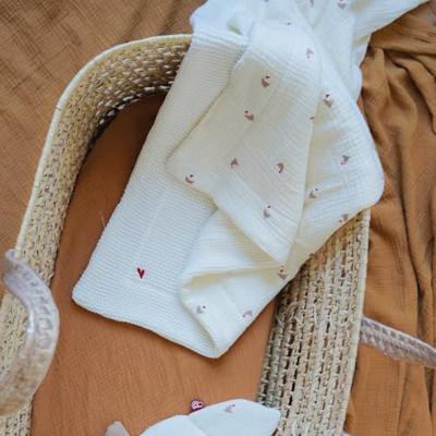 Dubbelzijdige deken - DOMIVA - Maternity Love - 75 x 100 cm - Grof gebreid en mousseline