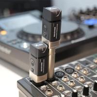 Xvive U3D dubbel draadloos systeem voor handheld microfoons - thumbnail