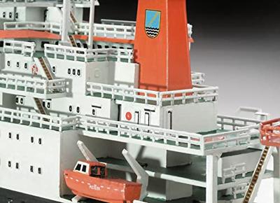 Revell 1/300 German Research Vessel Revell 1/300 German Research Vessel