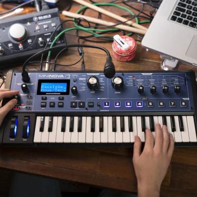 Novation MiniNova synthesizer en vocoder