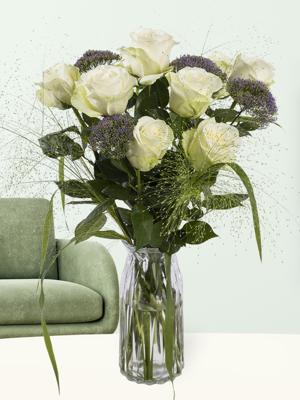 Geboorteboeket blauw + gratis glasvaas Evita