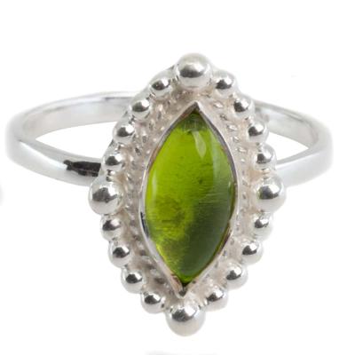 Edelsteen Ring Peridoot - 925 Zilver (Maat 17)