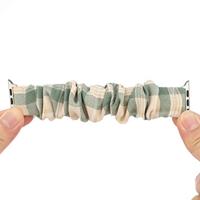 Elastisch scrunchie nylon bandje - Khaki / Groen - Geschikt voor Apple Watch 38mm / 40mm / 41mm / 42mm - thumbnail