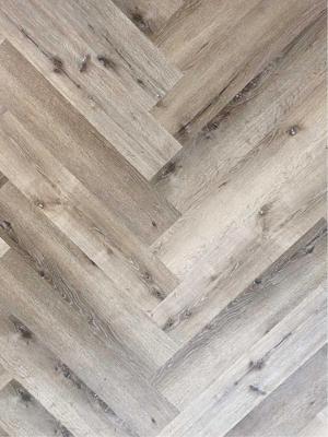 Plak PVC EKO Herringbone collection 12,2 x 61 x 0,25 cm Visgraat Moezel Eko Floors