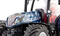 SIKU New Holland Kerst tractor 1:32 - thumbnail