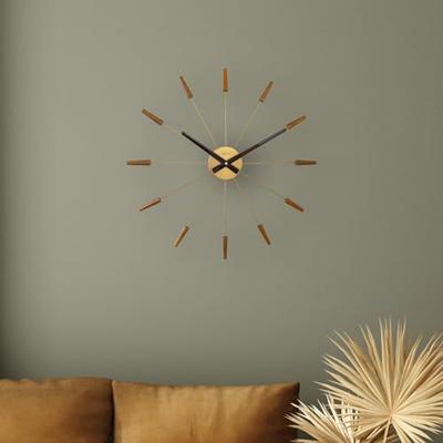 Grote wandklok 58 cm - geruisloos - hout/roestvrij staal - "Plug-Inn" Grote wandklok 58 cm - geruisloos - hout/roestvrij staal - "Plug-Inn"