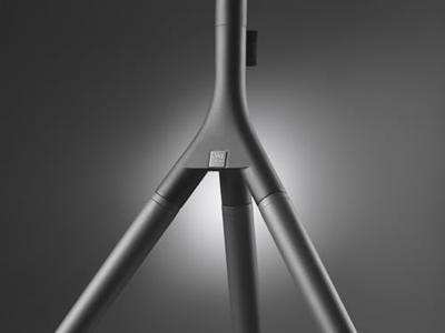 One for all WM7461 Full Metal Tripod TV Stand houder - thumbnail
