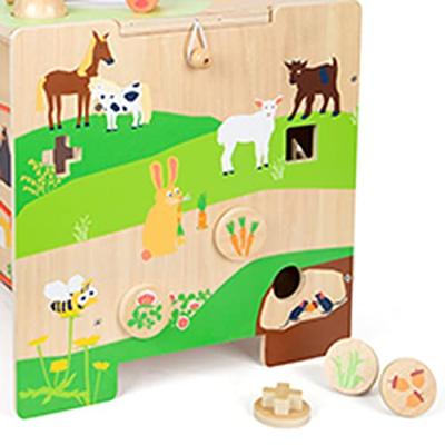 Small Foot houten activiteitenkubus met motoriekspiraal boerderij