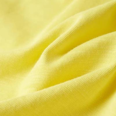 Kindershirt 128 geel