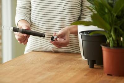 Elho self-watering insert 24 living black - thumbnail