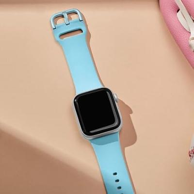 Soft siliconen bandje met gespsluiting - Lichtblauw - Geschikt voor Apple Watch 38mm / 40mm / 41mm / 42mm