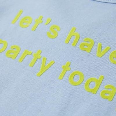 Kindershirt 104 lichtblauw Kindershirt 104 lichtblauw