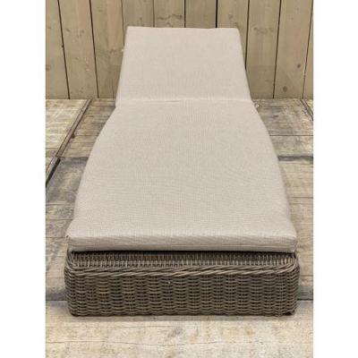 Borek Midi ligbed Kubu omega inclusief kussen Eurofleur Aanbieding - Eurofleur aanbieding