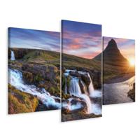 Schilderij - Kirkjufell, Kerkberg, berg in IJsland, 3 luik, premium print - thumbnail