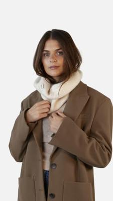 Barts Zias Nekwarmer Dames Cream One Size Barts Zias Nekwarmer Dames Cream One Size