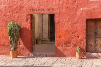 Alexsar Art Tuinschilderij rode doorgang 70x50cm