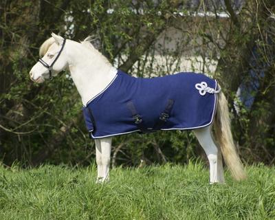 QHP Falabella ornament fleecedeken blauw maat:105 QHP Falabella ornament fleecedeken blauw maat:105