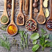 Fotobehang - Kruiden en specerijen op een plank, keuken, 11 maten, inclusief behanglijm - thumbnail