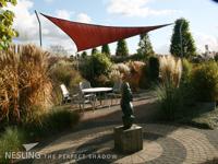 Nesling Coolfit schaduwdoek driehoek Terracotta 5 x 5 x 5 meter - thumbnail