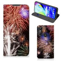 Motorola Moto G8 Power Hippe | Standcase | Vuurwerk - thumbnail