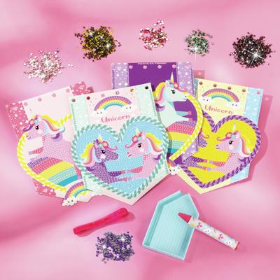 Totum eenhoorn - versier je eigen vlaggenlijn met diamantjes